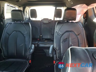 Zdjęcie 10 z 14 samochodu: 2025 CHRYSLER PACIFICA LIMITED VIN:2C4RC1GG1SR513113 - miniatura