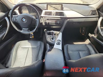 Zdjęcie 8 z 12 samochodu: 2012 BMW 328 I VIN:WBA3A5C56CF344719 - miniatura