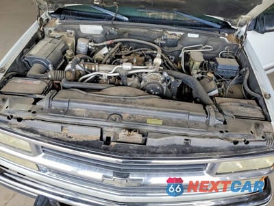 Zdjęcie 11 z 12 samochodu: 1999 CHEVROLET SUBURBAN K2500 VIN:3GNGK26F7XG106751 - miniatura