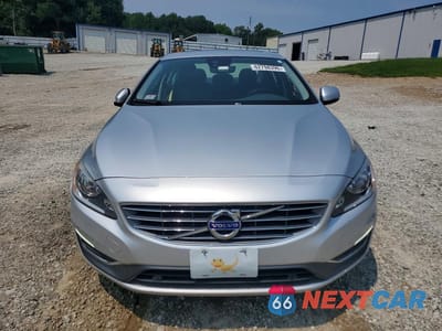 Piąte zdjęcie samochodu w środku: 2018 VOLVO S60 INSCRIPTION VIN:LYV402TK2JB178247 - miniatura