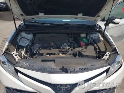 Zdjęcie 11 z 12 samochodu: 2018 TOYOTA CAMRY XLE VIN:4T1B11HK3JU036580 - miniatura