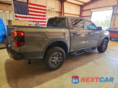 Trzecie zdjęcie samochodu z tyłu: 2025 FORD RANGER XLT VIN:1FTER4HH1SLE63618 - miniatura