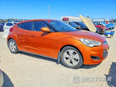 Czwarte zdjęcie samochodu z boku: 2013 HYUNDAI VELOSTER BASE VIN:KMHTC6AD3DU133404 - miniatura