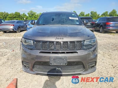 Piąte zdjęcie samochodu w środku: 2018 JEEP GRAND CHEROKEE SRT-8 VIN:1C4RJFDJ0JC215047 - miniatura