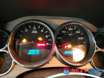 Zdjęcie 9 z 12 samochodu: 2008 GMC SIERRA K1500 VIN:3GTEK133X8G237923 - miniatura