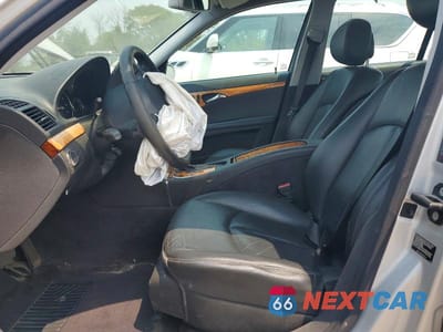 Zdjęcie 7 z 12 samochodu: 2006 MERCEDES-BENZ E 350 VIN:WDBUF56J86A945924 - miniatura