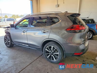 Drugie zdjęcie samochodu z przodu: 2018 NISSAN ROGUE SL VIN:JN8AT2MT2JW468732 - miniatura