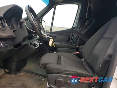 Zdjęcie 7 z 12 samochodu: 2023 MERCEDES-BENZ SPRINTER 2500 DELIVERY VAN VIN:W1Y40BHY1PT125567 - miniatura