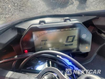 Zdjęcie 7 z 9 samochodu: 2024 YAMAHA YZFR3 A VIN:MH3RH18Y0RK016847 - miniatura