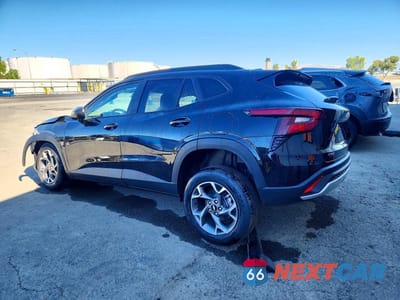 Drugie zdjęcie samochodu z przodu: 2026 CHEVROLET TRAX 1LT VIN:KL77LHEP6TC206126 - miniatura