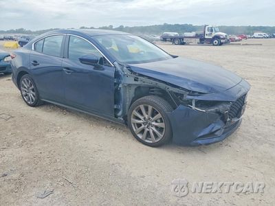 Czwarte zdjęcie samochodu z boku: 2025 MAZDA 3 PREFERRED VIN:JM1BPACM1S1782217 - miniatura