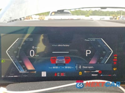 Zdjęcie 9 z 13 samochodu: 2025 BMW X7 XDRIVE40I VIN:5UX23EM0XS9X81257 - miniatura