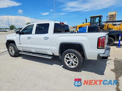 Drugie zdjęcie samochodu z przodu: 2017 GMC SIERRA K1500 SLT VIN:3GTU2NEJXHG210994 - miniatura