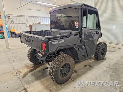 Czwarte zdjęcie samochodu z boku: 2023 CAN-AM DEFENDER UTILITY VEHICLE VIN:3JBUVAX46PK007848 - miniatura