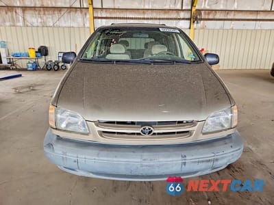 Piąte zdjęcie samochodu w środku: 2000 TOYOTA SIENNA LE VIN:4T3ZF13C5YU268342 - miniatura