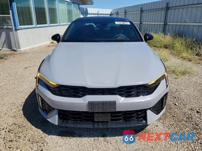 Piąte zdjęcie samochodu w środku: 2025 KIA K5 GT LINE VIN:KNAG64J71S5378850 - miniatura