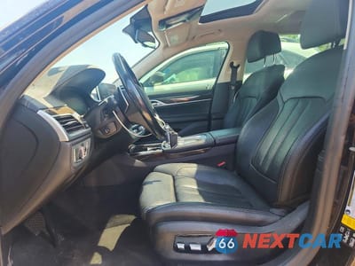 Zdjęcie 7 z 12 samochodu: 2020 BMW 740 XI VIN:WBA7T4C06LGF97417 - miniatura