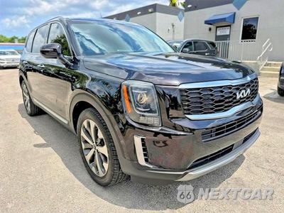 Czwarte zdjęcie samochodu z boku: 2022 KIA TELLURIDE S VIN:5XYP64HC4NG204790 - miniatura