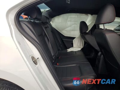 Zdjęcie 10 z 12 samochodu: 2018 VOLKSWAGEN JETTA GLI VIN:3VW4T7AJ3JM223993 - miniatura