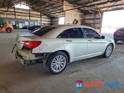Trzecie zdjęcie samochodu z tyłu: 2013 CHRYSLER 200 LIMITED VIN:1C3CCBCG6DN711109 - miniatura