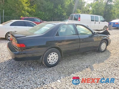 Trzecie zdjęcie samochodu z tyłu: 1997 TOYOTA CAMRY LE VIN:4T1BG22K0VU769530 - miniatura