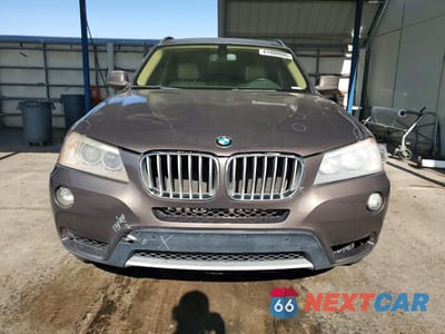 Piąte zdjęcie samochodu w środku: 2011 BMW X3 XDRIVE35I VIN:5UXWX7C51BL732174 - miniatura