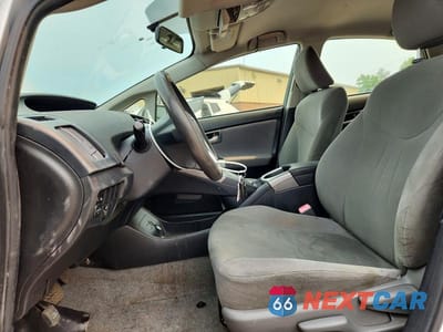Zdjęcie 7 z 12 samochodu: 2013 TOYOTA PRIUS TWO VIN:JTDKN3DU4D5571184 - miniatura
