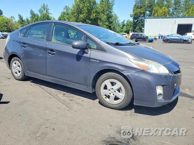 Czwarte zdjęcie samochodu z boku: 2010 TOYOTA PRIUS III VIN:JTDKN3DU2A0024505 - miniatura