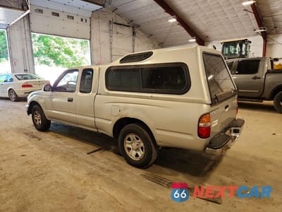 Drugie zdjęcie samochodu z przodu: 2001 TOYOTA TACOMA XTRACAB VIN:5TEVL52N71Z732260 - miniatura