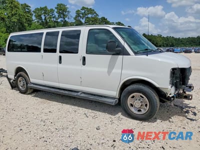 Czwarte zdjęcie samochodu z boku: 2020 CHEVROLET EXPRESS G3500 LT VIN:1GAZGPFG9L1208580 - miniatura