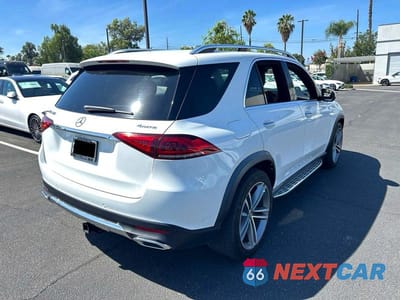 Czwarte zdjęcie samochodu z boku: 2022 MERCEDES-BENZ GLE 450 4MATIC VIN:4JGFB5KB7NA705889 - miniatura