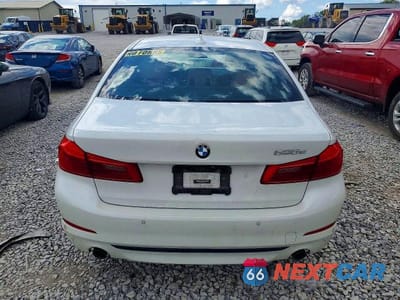 Zdjęcie 6 z 12 samochodu: 2019 BMW 530E VIN:WBAJA9C53KB399374 - miniatura
