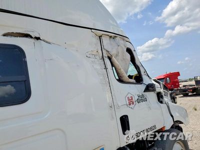 Zdjęcie 14 z 14 samochodu: 2022 FREIGHTLINER CASCADIA 116 SEMI TRUCK VIN:3AKJHPDV5NSNH9769 - miniatura