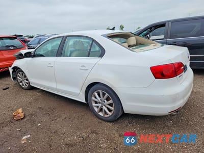 Drugie zdjęcie samochodu z przodu: 2014 VOLKSWAGEN JETTA SE VIN:3VWD17AJ8EM372217 - miniatura