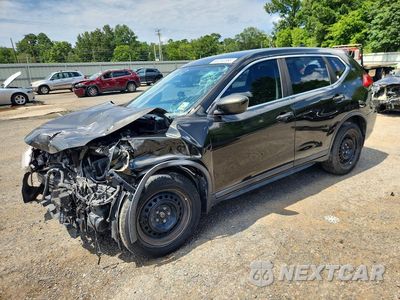 2017 NISSAN ROGUE S KNMAT2MT5HP556240 - główne zdjęcie licytacji z USA - miniatura
