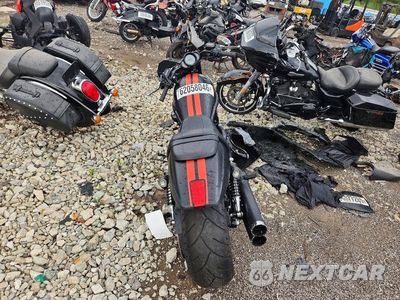 Czwarte zdjęcie samochodu z boku: 2015 HARLEY-DAVIDSON VRSCDX NIGHT ROD SPECIAL VIN:1HD1HHH15FC800517 - miniatura