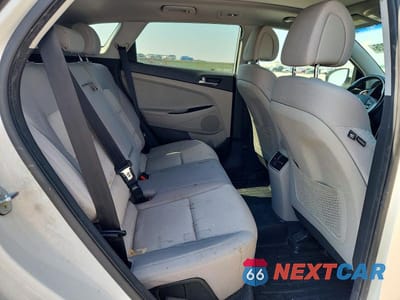 Zdjęcie 11 z 13 samochodu: 2017 HYUNDAI TUCSON VALUE VIN:KM8J3CA2XHU570519 - miniatura