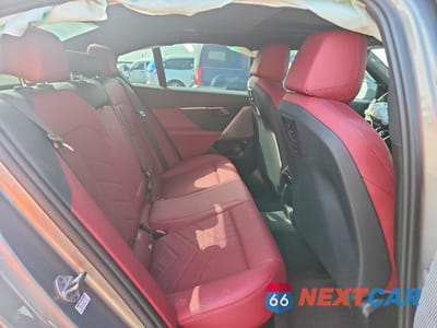 Zdjęcie 10 z 12 samochodu: 2024 BMW 530 I VIN:WBA43FJ01RCR14261 - miniatura