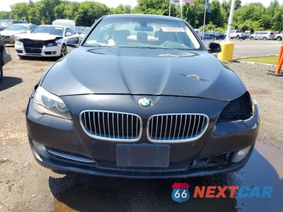 Piąte zdjęcie samochodu w środku: 2013 BMW 528 XI VIN:WBAXH5C53DD107714 - miniatura