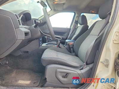 Zdjęcie 7 z 12 samochodu: 2009 JEEP GRAND CHEROKEE LAREDO VIN:1J8GS48KX9C512634 - miniatura