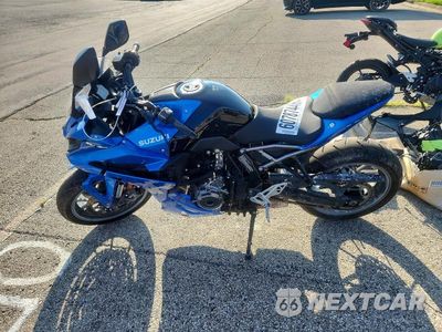 Trzecie zdjęcie samochodu z tyłu: 2024 SUZUKI GSX800 F VIN:JS1EM13B6R7101474 - miniatura