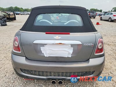 Zdjęcie 6 z 12 samochodu: 2010 MINI COOPER S VIN:WMWMS3C58ATY50623 - miniatura