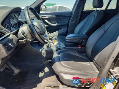 Zdjęcie 7 z 14 samochodu: 2018 BMW X1 XDRIVE28I VIN:WBXHT3C37J5K29932 - miniatura