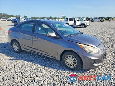 Czwarte zdjęcie samochodu z boku: 2017 HYUNDAI ACCENT SE VIN:KMHCT4AE3HU173582 - miniatura