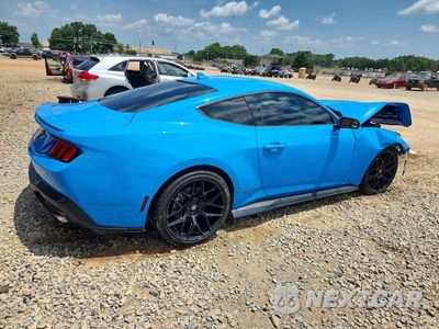 Trzecie zdjęcie samochodu z tyłu: 2024 FORD MUSTANG VIN:1FA6P8TH0R5106167 - miniatura