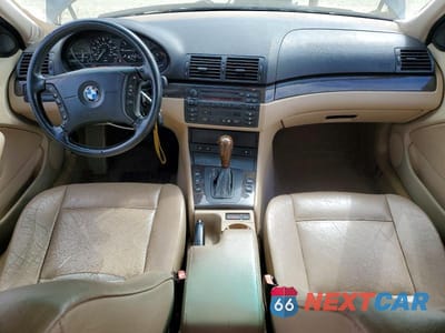 Zdjęcie 8 z 12 samochodu: 2002 BMW 325 I VIN:WBAEV33472KL68736 - miniatura