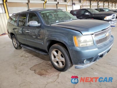 Czwarte zdjęcie samochodu z boku: 2008 CHEVROLET SUBURBAN C1500 LS VIN:3GNFC16088G209225 - miniatura