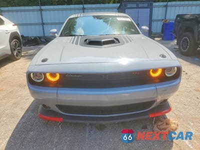 Piąte zdjęcie samochodu w środku: 2021 DODGE CHALLENGER R VIN:2C3CDZFJ0MH673883 - miniatura