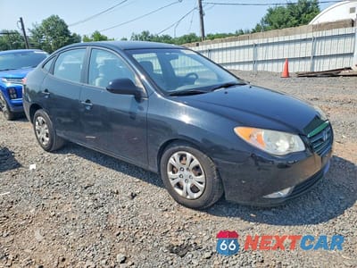 Czwarte zdjęcie samochodu z boku: 2009 HYUNDAI ELANTRA GLS VIN:KMHDU46D79U815241 - miniatura