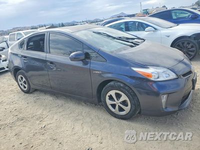 Czwarte zdjęcie samochodu z boku: 2013 TOYOTA PRIUS TWO VIN:JTDKN3DU4D5650712 - miniatura